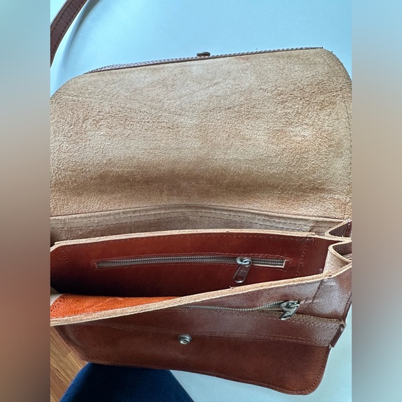 Vintage Genuine Leather bag - Picture 7 of 8